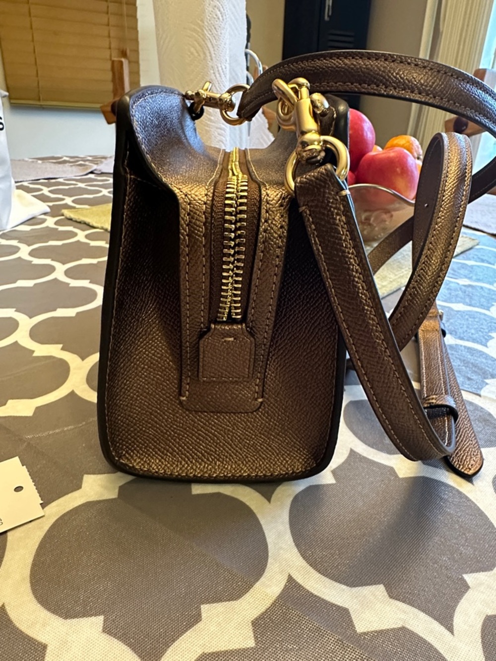 Coach Brown Signature Coated Canvas Crossbody with Gold Hardware - Picture 4 of 7